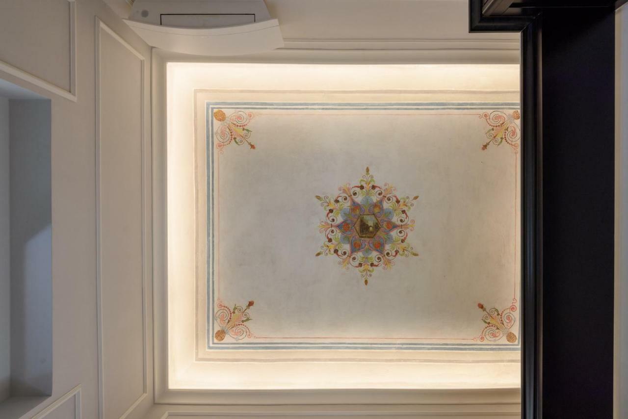 Vivaldi Luxury Suites Florencia Exterior foto