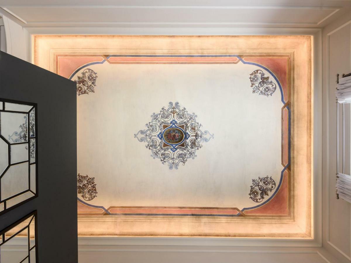 Vivaldi Luxury Suites Florencia Exterior foto